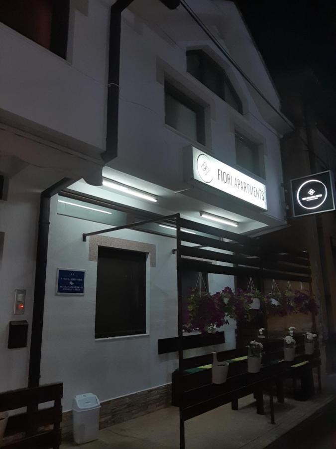 גבגלייה Fiori Apartment מראה חיצוני תמונה